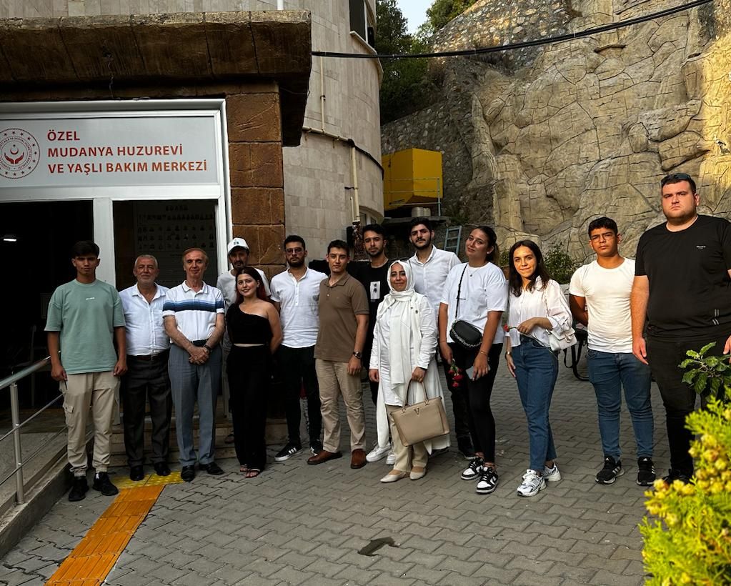 Furkan Özaltolmaz'ın girişimi ile T.C. Sakarya Üniversitesi Optisyenlik Programı Öğrencileri ve V. Bölge Burs Optisyen Gözlükçüler Odası Genç Optisyenler Komisyonu'nun Çalışmaları